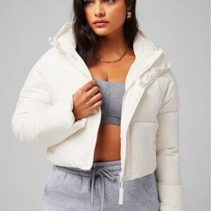 NWT XS Fabletics Silver Essential Cropped Hooded Puffer